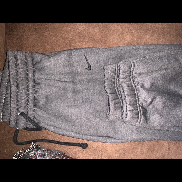 Nike sweats - Picture 2 of 3